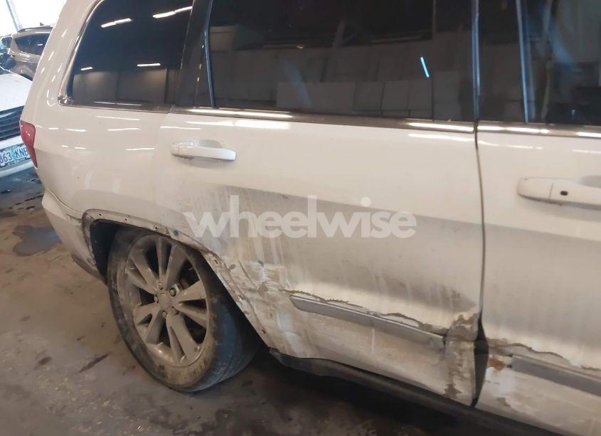 Photo 19 of 2013 Jeep Grand CHEROKEE LAREDO (VIN 1C4RJFAG0DC599005)