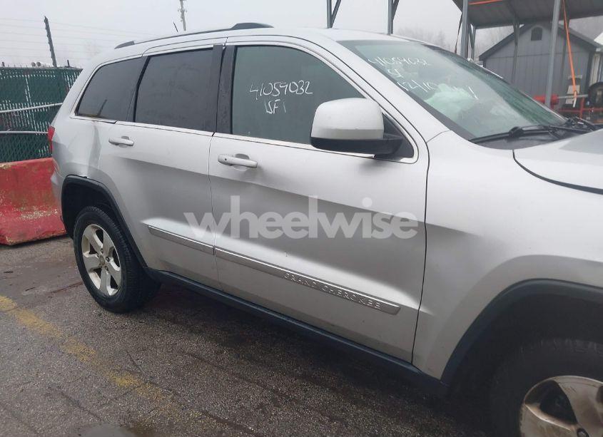 Photo 19 of 2013 Jeep Grand CHEROKEE LAREDO (VIN 1C4RJFAG0DC615140)