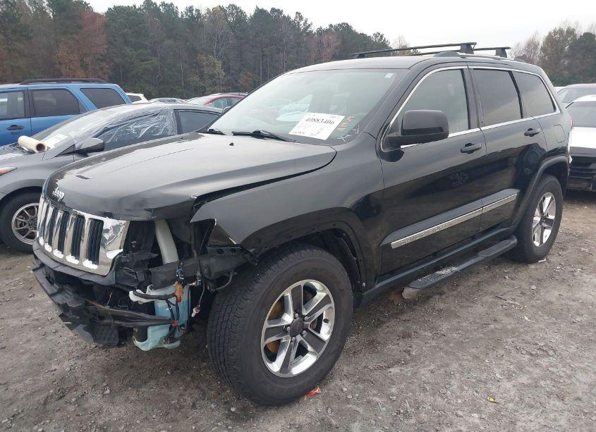 Photo 2 of 2013 Jeep Grand CHEROKEE LAREDO (VIN 1C4RJFAG0DC615493)