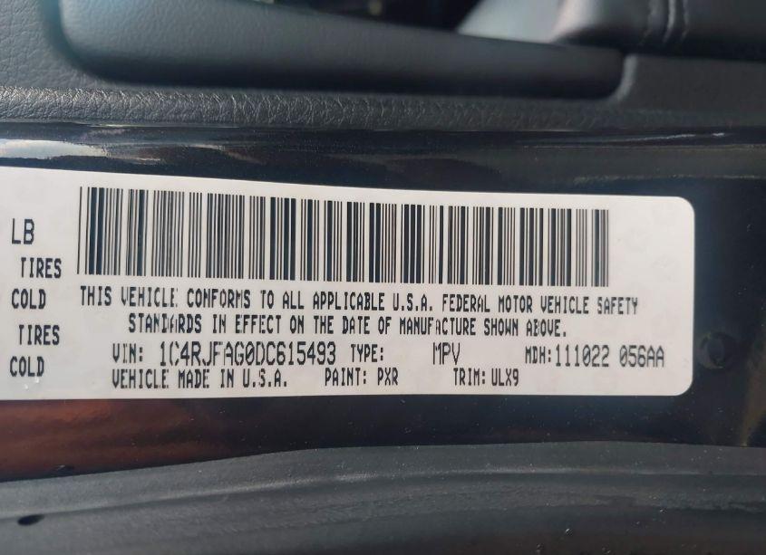 Photo 9 of 2013 Jeep Grand CHEROKEE LAREDO (VIN 1C4RJFAG0DC615493)
