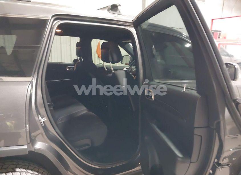 Photo 8 of 2014 Jeep Grand CHEROKEE LAREDO (VIN 1C4RJFAG0EC137898)