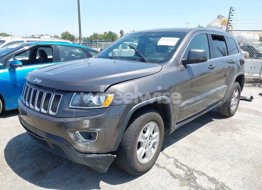Photo 2 of 2015 Jeep Grand CHEROKEE LAREDO (VIN 1C4RJFAG0FC895791)