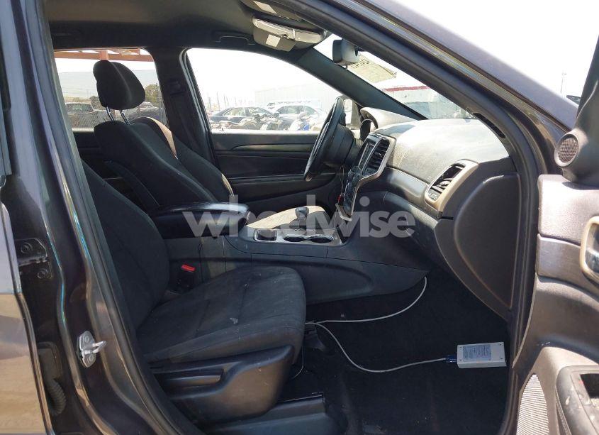 Photo 5 of 2015 Jeep Grand CHEROKEE LAREDO (VIN 1C4RJFAG0FC895791)