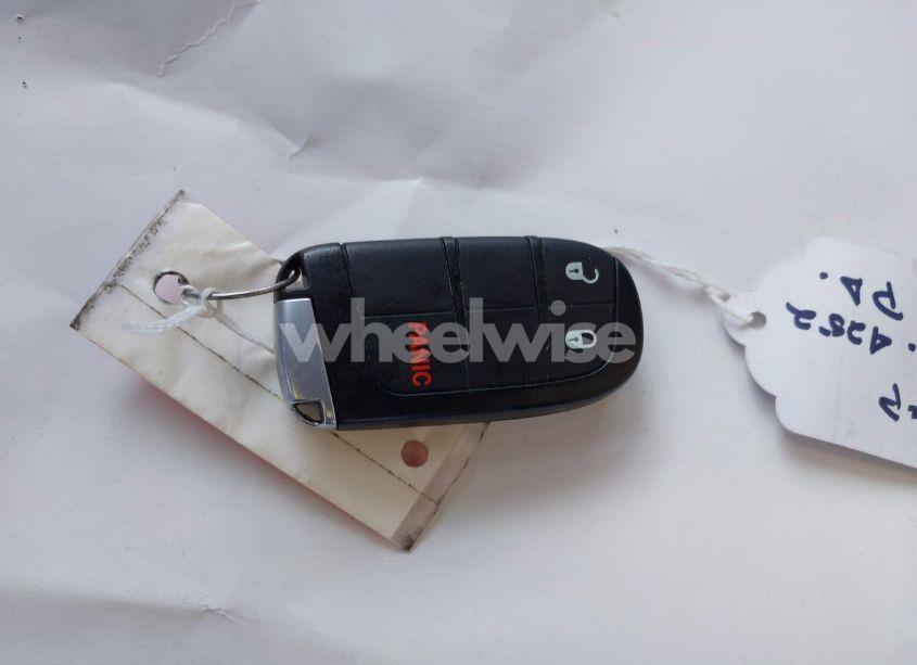 Photo 11 of 2016 Jeep Grand CHEROKEE LAREDO (VIN 1C4RJFAG0GC303520)