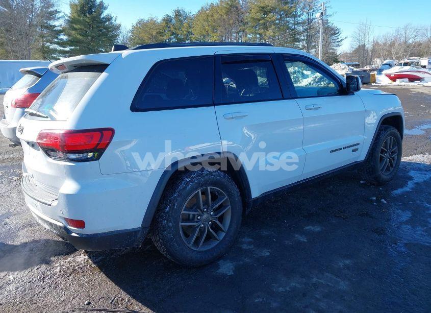 Photo 4 of 2016 Jeep Grand CHEROKEE 75TH ANNIVERSARY (VIN 1C4RJFAG0GC379254)