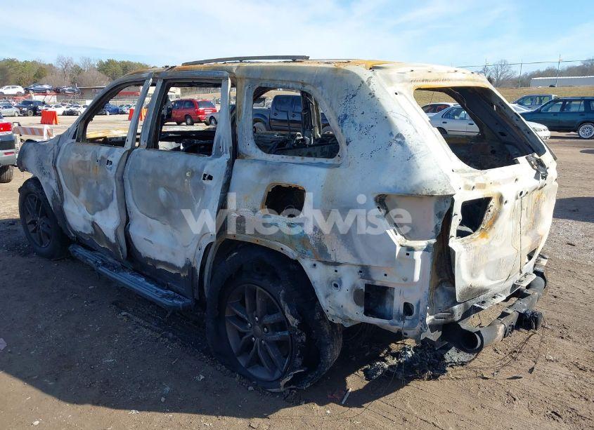 Photo 15 of 2017 Jeep Grand CHEROKEE 75TH ANNIVERSARY EDITION 4X4 (VIN 1C4RJFAG0HC674307)