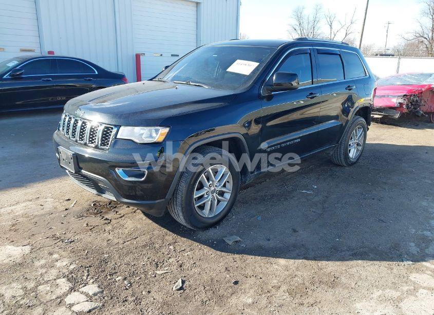 Photo 2 of 2017 Jeep Grand CHEROKEE LAREDO 4X4 (VIN 1C4RJFAG0HC674615)