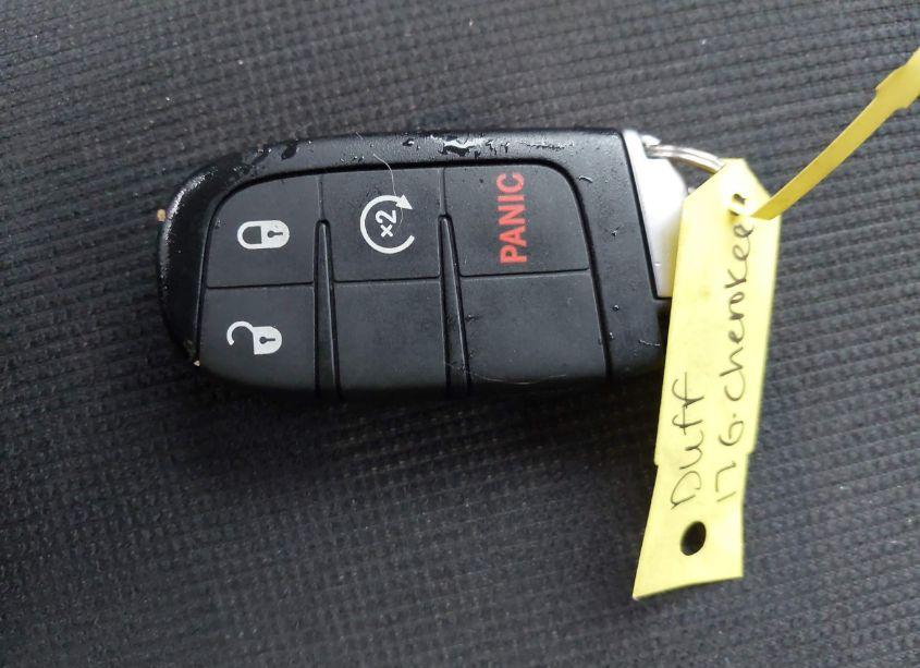 Photo 11 of 2017 Jeep Grand CHEROKEE LAREDO 4X4 (VIN 1C4RJFAG0HC808765)