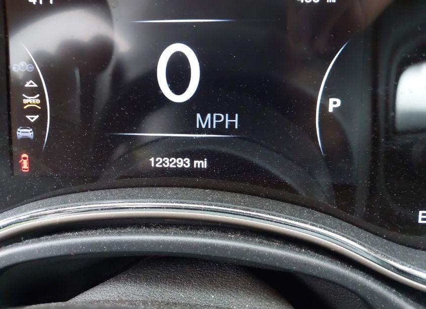 Photo 15 of 2017 Jeep Grand CHEROKEE LAREDO 4X4 (VIN 1C4RJFAG0HC808765)