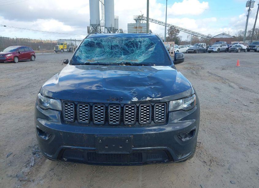 Photo 12 of 2017 Jeep Grand CHEROKEE ALTITUDE 4X4 (VIN 1C4RJFAG0HC885927)