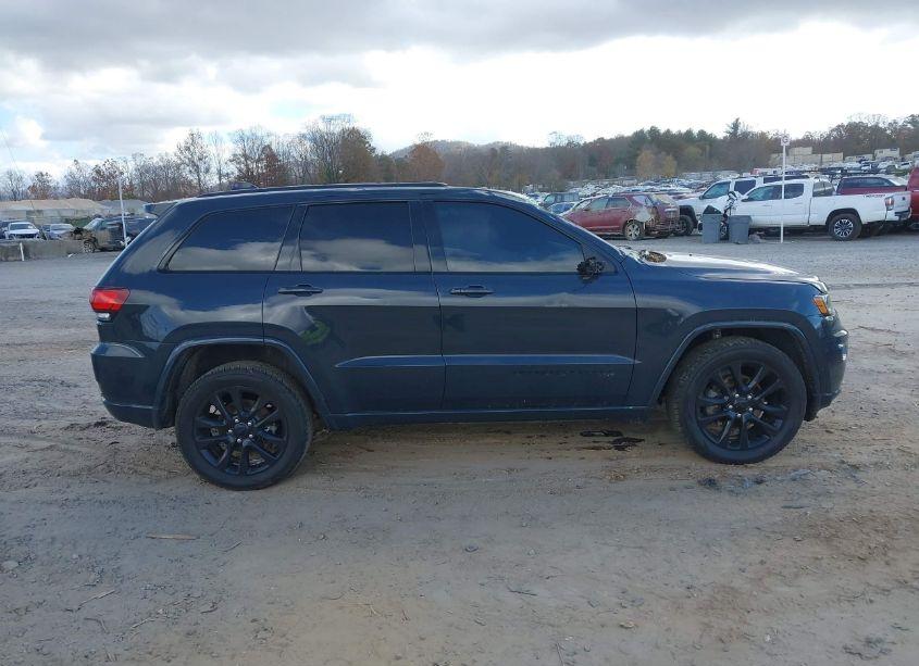 Photo 13 of 2017 Jeep Grand CHEROKEE ALTITUDE 4X4 (VIN 1C4RJFAG0HC885927)