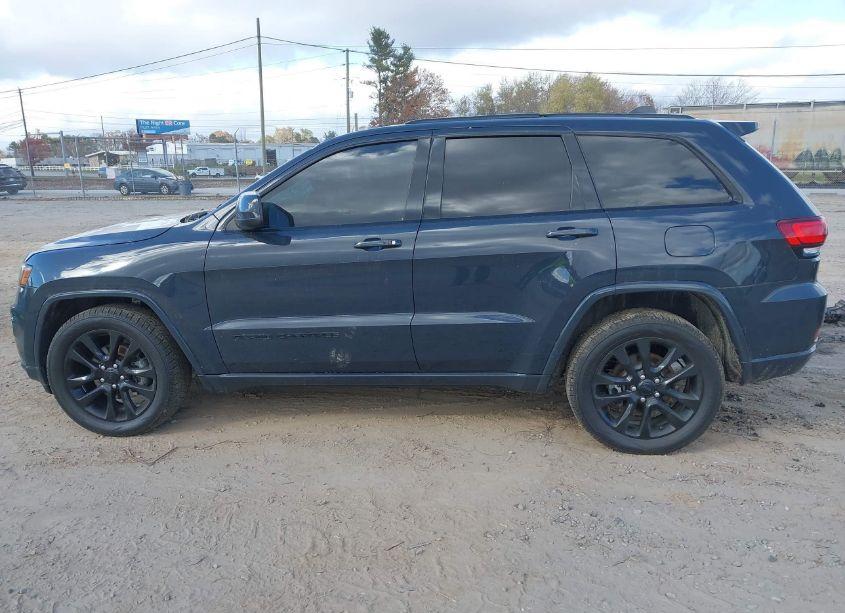 Photo 14 of 2017 Jeep Grand CHEROKEE ALTITUDE 4X4 (VIN 1C4RJFAG0HC885927)
