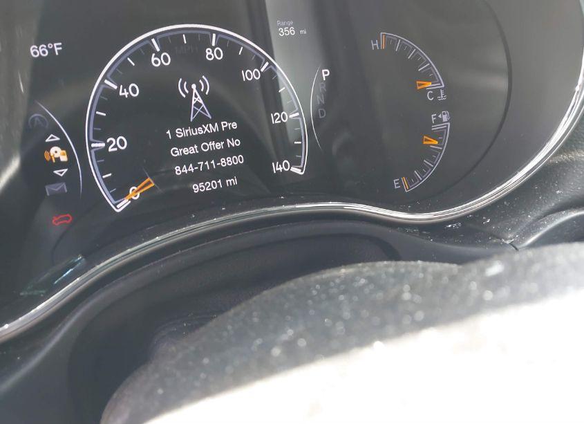 Photo 7 of 2017 Jeep Grand CHEROKEE ALTITUDE 4X4 (VIN 1C4RJFAG0HC885927)