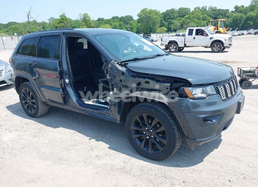 2018 Jeep Grand CHEROKEE ALTITUDE 4X4 (VIN 1C4RJFAG0JC155179) main photo