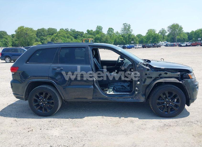 Photo 13 of 2018 Jeep Grand CHEROKEE ALTITUDE 4X4 (VIN 1C4RJFAG0JC155179)