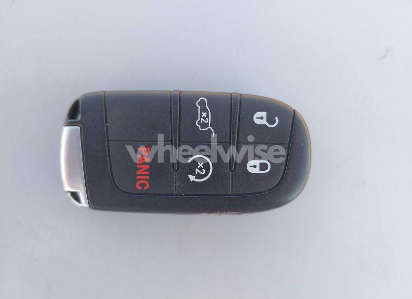 Photo 11 of 2018 Jeep Grand CHEROKEE ALTITUDE 4X4 (VIN 1C4RJFAG0JC177991)