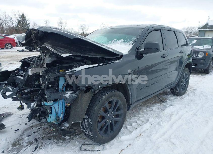 Photo 2 of 2018 Jeep Grand CHEROKEE ALTITUDE 4X4 (VIN 1C4RJFAG0JC203148)
