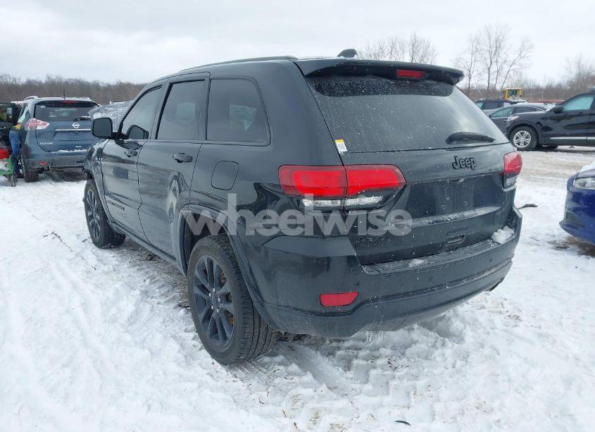 Photo 3 of 2018 Jeep Grand CHEROKEE ALTITUDE 4X4 (VIN 1C4RJFAG0JC203148)