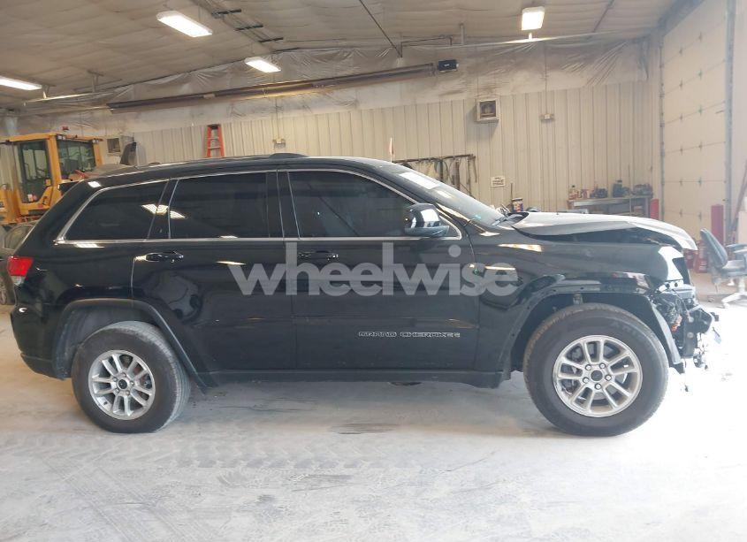 Photo 13 of 2018 Jeep Grand CHEROKEE LAREDO E 4X4 (VIN 1C4RJFAG0JC503756)