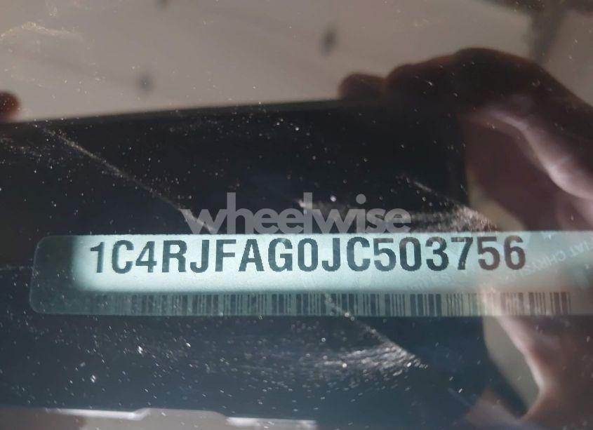 Photo 9 of 2018 Jeep Grand CHEROKEE LAREDO E 4X4 (VIN 1C4RJFAG0JC503756)