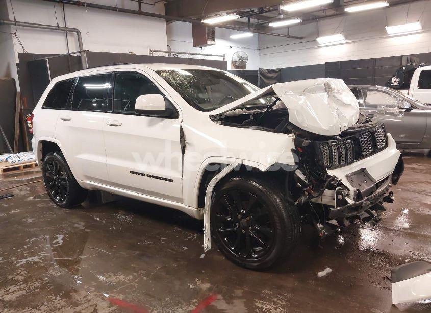 2019 Jeep Grand CHEROKEE ALTITUDE 4X4 (VIN 1C4RJFAG0KC529081) main photo
