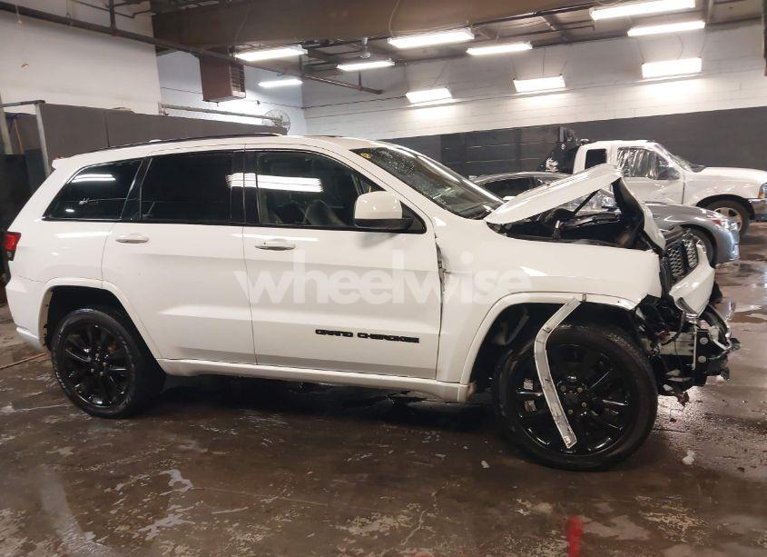 Photo 14 of 2019 Jeep Grand CHEROKEE ALTITUDE 4X4 (VIN 1C4RJFAG0KC529081)
