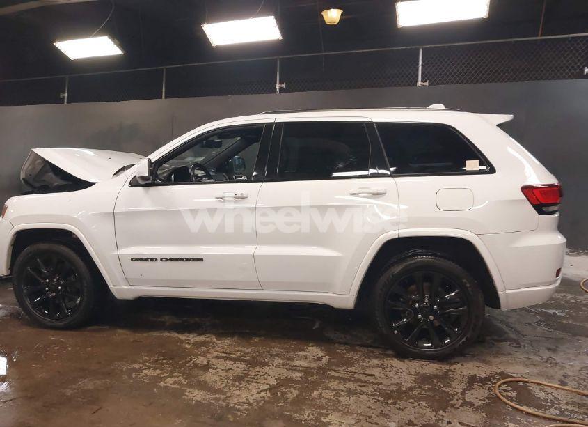 Photo 15 of 2019 Jeep Grand CHEROKEE ALTITUDE 4X4 (VIN 1C4RJFAG0KC529081)