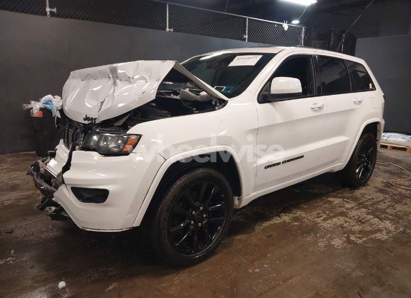 Photo 2 of 2019 Jeep Grand CHEROKEE ALTITUDE 4X4 (VIN 1C4RJFAG0KC529081)
