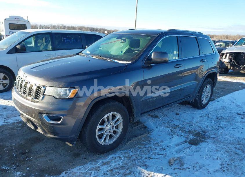 Photo 2 of 2019 Jeep Grand CHEROKEE LAREDO E 4X4 (VIN 1C4RJFAG0KC607925)