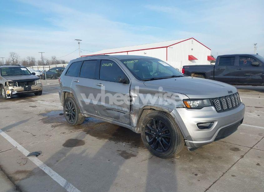 Photo 6 of 2019 Jeep Grand CHEROKEE ALTITUDE 4X4 (VIN 1C4RJFAG0KC617824)
