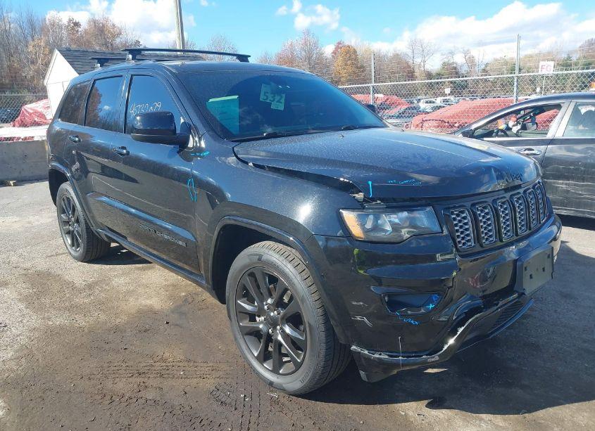 2019 Jeep Grand CHEROKEE ALTITUDE 4X4 (VIN 1C4RJFAG0KC669745) main photo