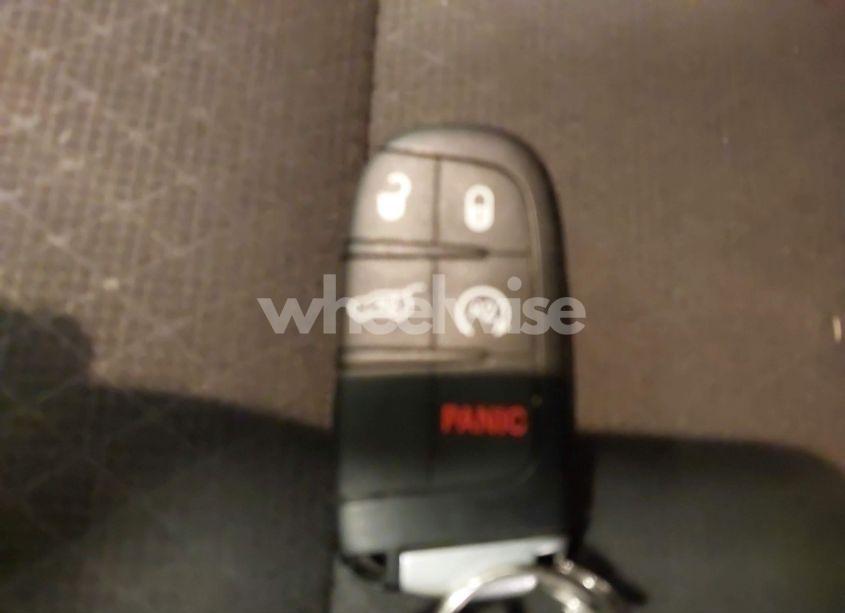 Photo 11 of 2020 Jeep Grand CHEROKEE UPLAND 4X4 (VIN 1C4RJFAG0LC144332)