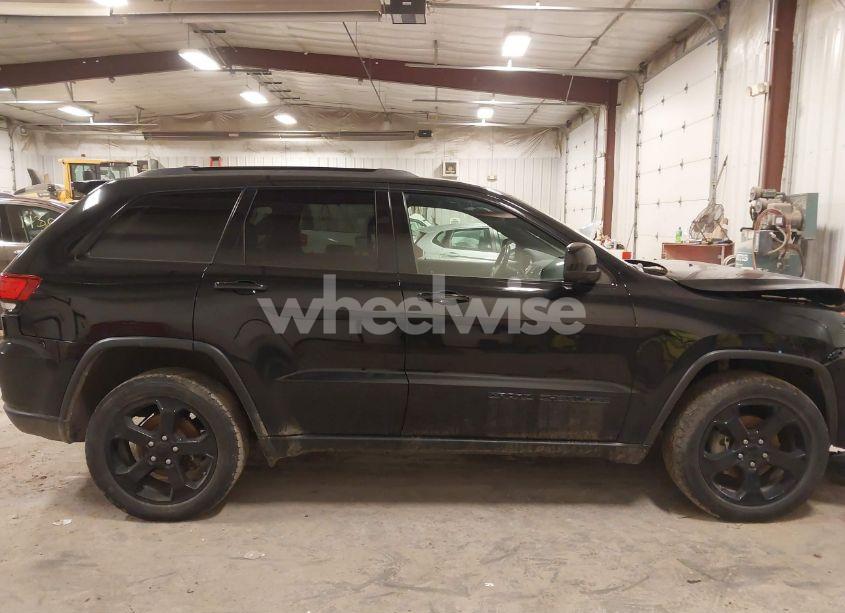Photo 13 of 2020 Jeep Grand CHEROKEE UPLAND 4X4 (VIN 1C4RJFAG0LC144332)