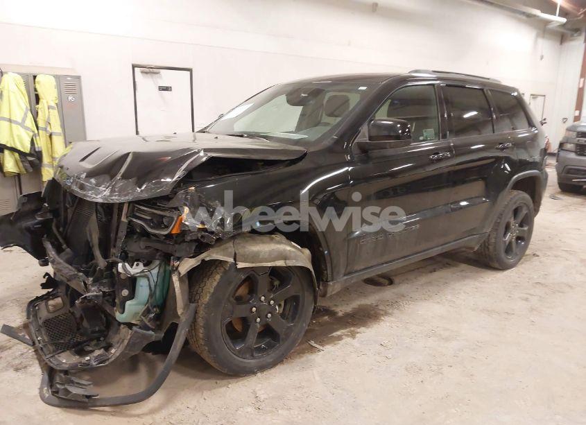 Photo 2 of 2020 Jeep Grand CHEROKEE UPLAND 4X4 (VIN 1C4RJFAG0LC144332)