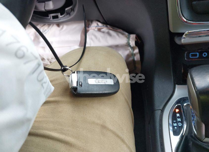 Photo 11 of 2020 Jeep Grand CHEROKEE LAREDO E 4X4 (VIN 1C4RJFAG0LC239196)