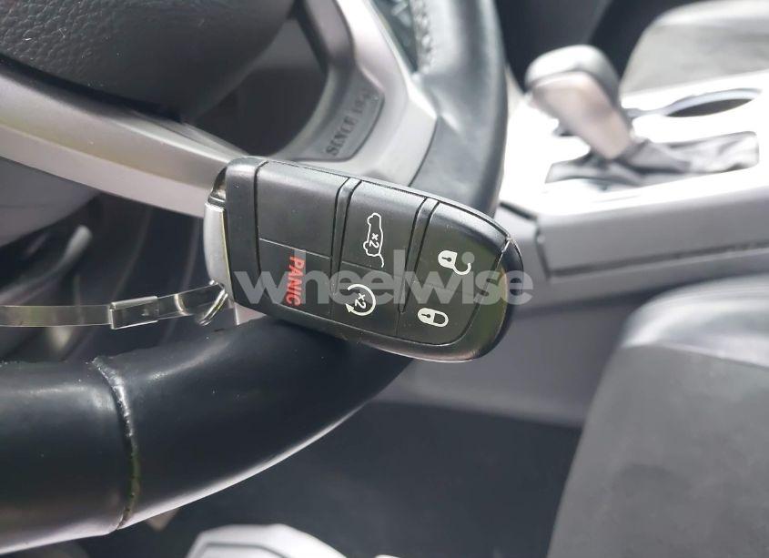 Photo 11 of 2021 Jeep Grand CHEROKEE LAREDO X 4X4 (VIN 1C4RJFAG0MC780315)