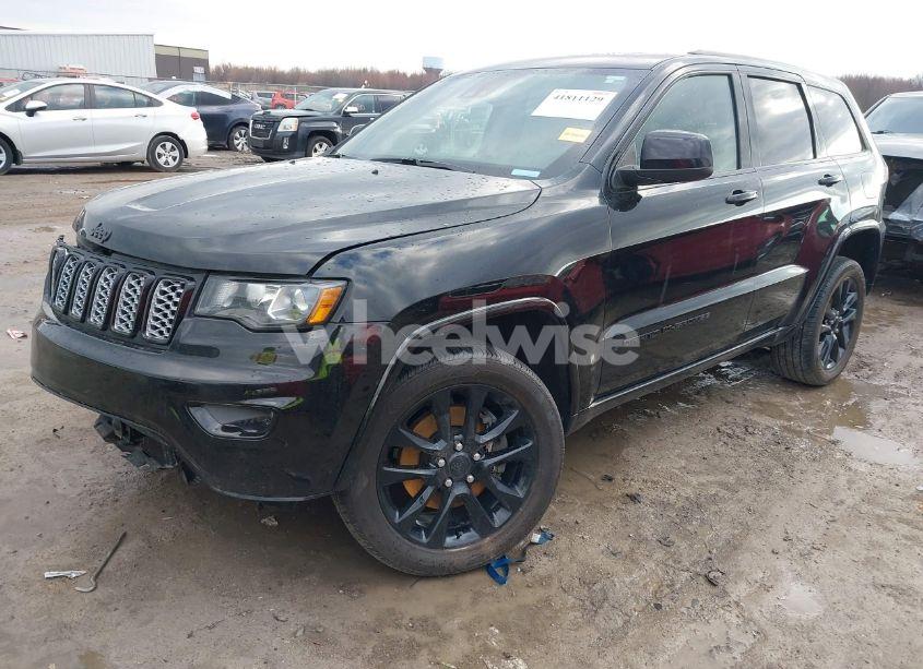 Photo 2 of 2021 Jeep Grand CHEROKEE LAREDO X 4X4 (VIN 1C4RJFAG0MC780315)
