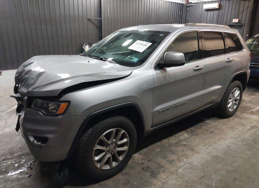 Photo 2 of 2021 Jeep Grand CHEROKEE LAREDO X 4X4 (VIN 1C4RJFAG0MC828802)
