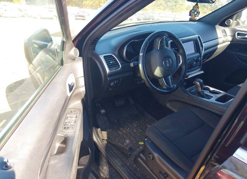 Photo 5 of 2021 Jeep Grand CHEROKEE LAREDO E 4X4 (VIN 1C4RJFAG0MC856292)