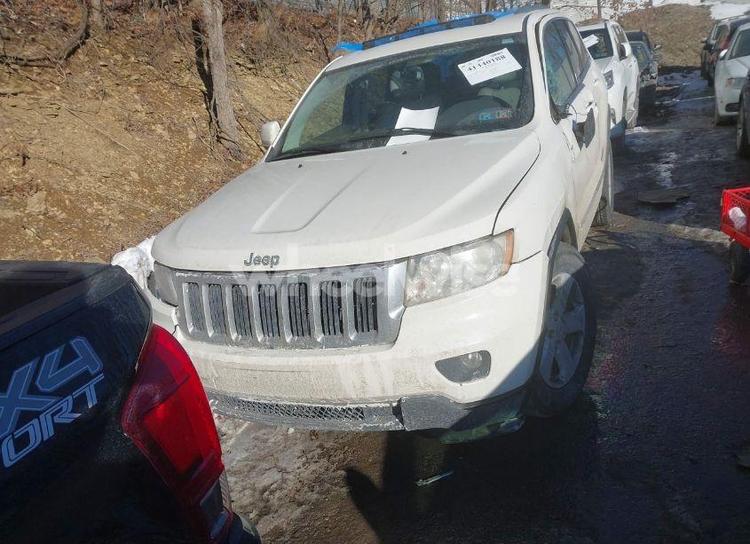 Photo 13 of 2012 Jeep Grand CHEROKEE LAREDO (VIN 1C4RJFAG1CC127927)