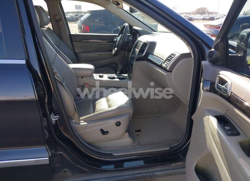 Photo 5 of 2012 Jeep Grand CHEROKEE LAREDO (VIN 1C4RJFAG1CC179350)