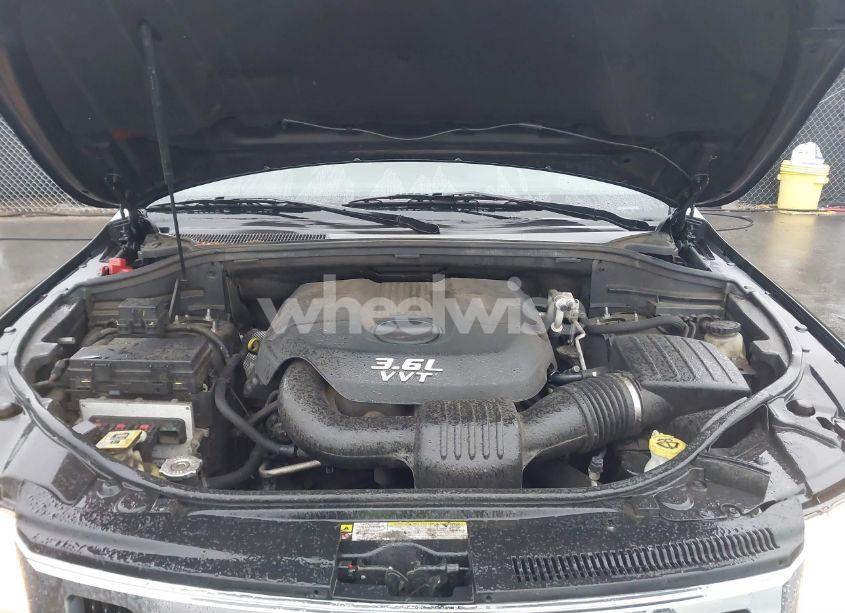 Photo 10 of 2012 Jeep Grand CHEROKEE LAREDO (VIN 1C4RJFAG1CC314889)