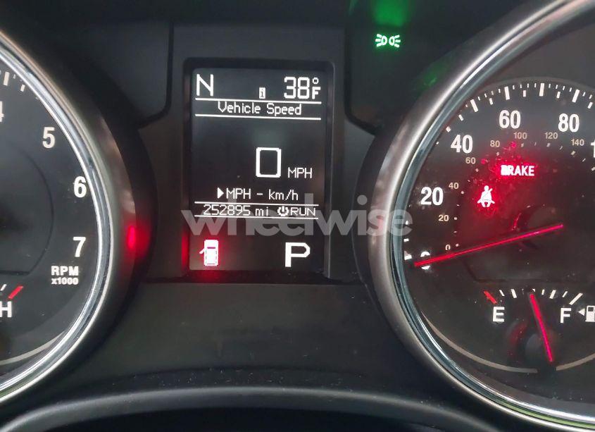 Photo 15 of 2012 Jeep Grand CHEROKEE LAREDO (VIN 1C4RJFAG1CC314889)