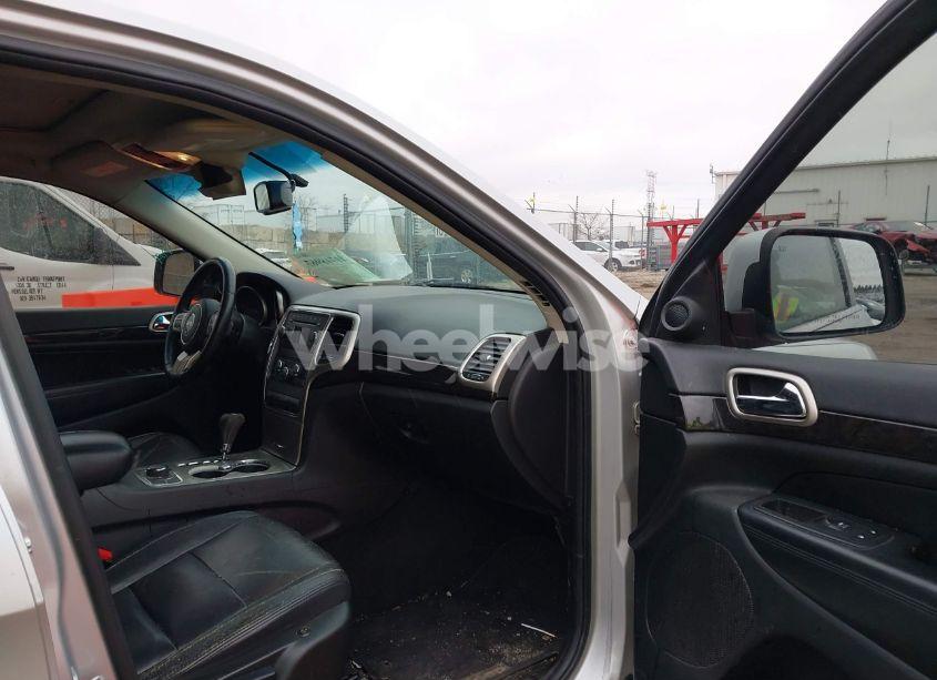 Photo 5 of 2012 Jeep Grand CHEROKEE LAREDO (VIN 1C4RJFAG1CC345849)