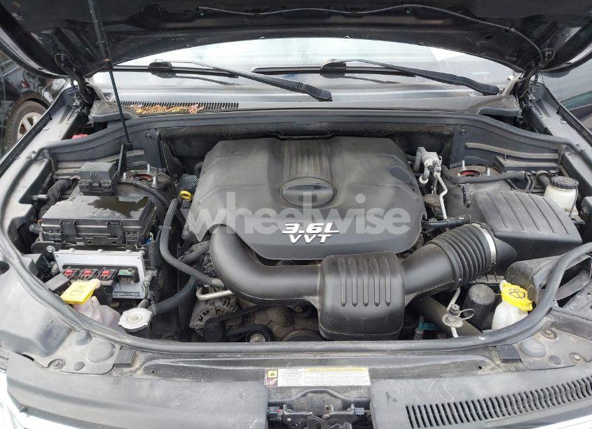 Photo 10 of 2013 Jeep Grand CHEROKEE LAREDO (VIN 1C4RJFAG1DC532848)