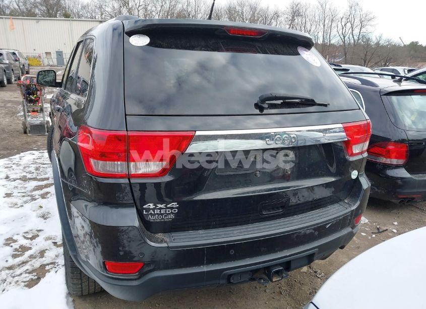 Photo 17 of 2013 Jeep Grand CHEROKEE LAREDO (VIN 1C4RJFAG1DC532848)