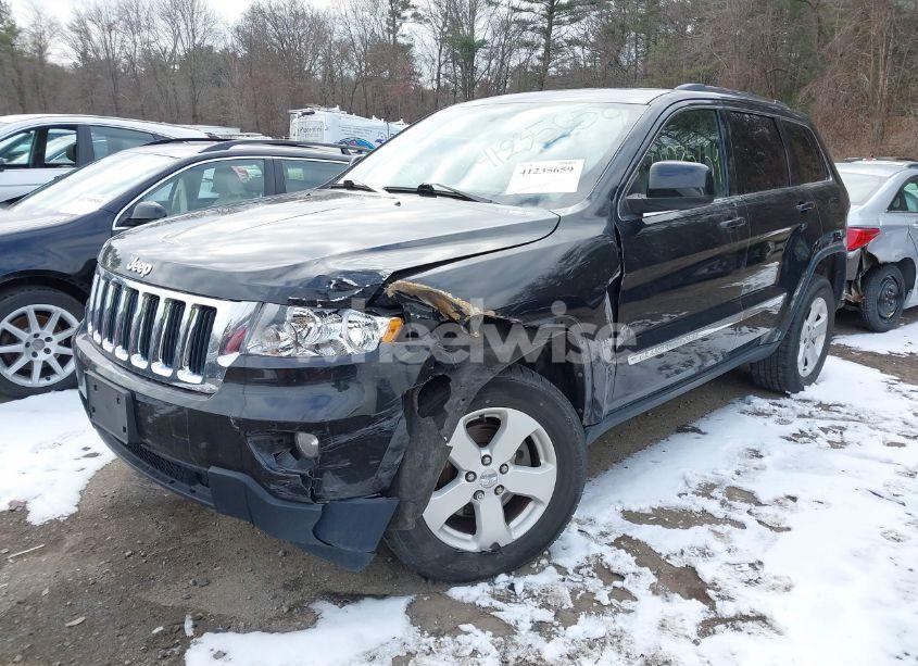 Photo 2 of 2013 Jeep Grand CHEROKEE LAREDO (VIN 1C4RJFAG1DC532848)
