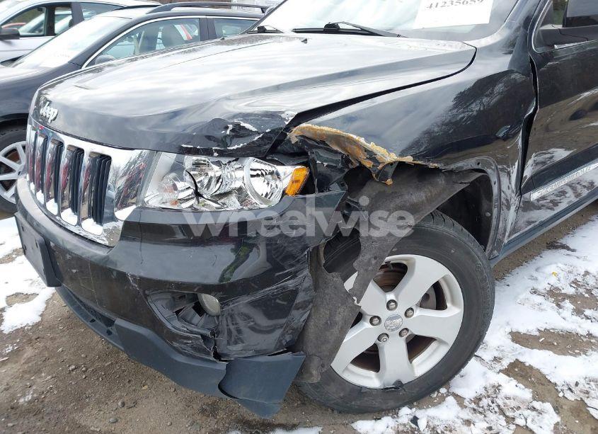 Photo 6 of 2013 Jeep Grand CHEROKEE LAREDO (VIN 1C4RJFAG1DC532848)