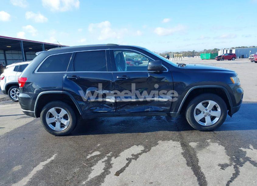 Photo 13 of 2013 Jeep Grand CHEROKEE LAREDO (VIN 1C4RJFAG1DC537399)