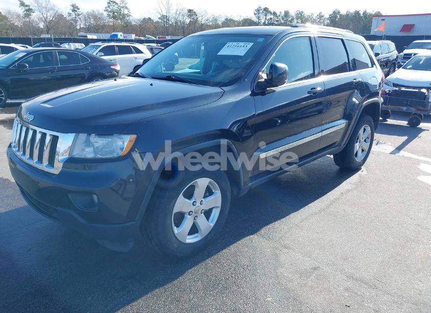 Photo 2 of 2013 Jeep Grand CHEROKEE LAREDO (VIN 1C4RJFAG1DC537399)